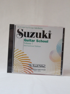 Suzuki_guitar_CD7_A